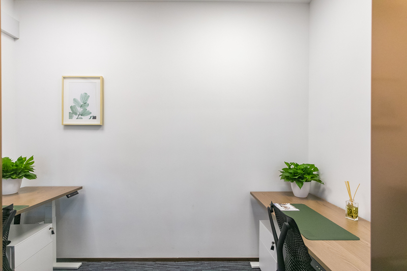 浦东-Officezip中建大厦办公室,小型单间办公空间租赁,办公楼和写字楼出租