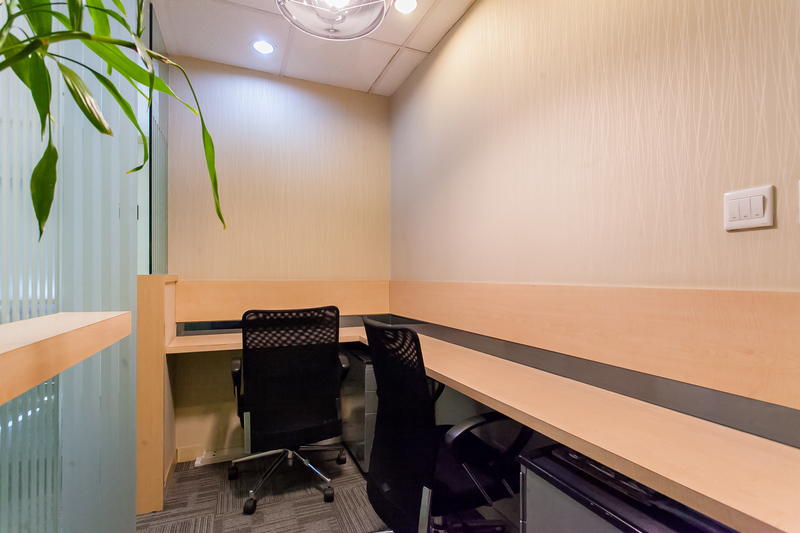 八佰伴-汤臣金融大厦联合空间办公室,小型单间办公空间租赁,办公楼和写字楼出租